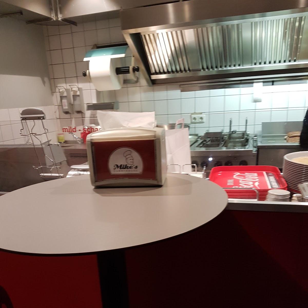 Restaurant "Mike