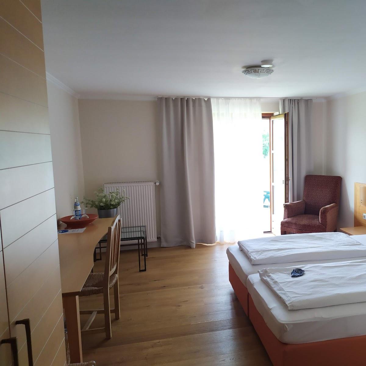 Restaurant "Gästehaus Kimmerling Inh. Elisabeth Braun" in  Rennertshofen