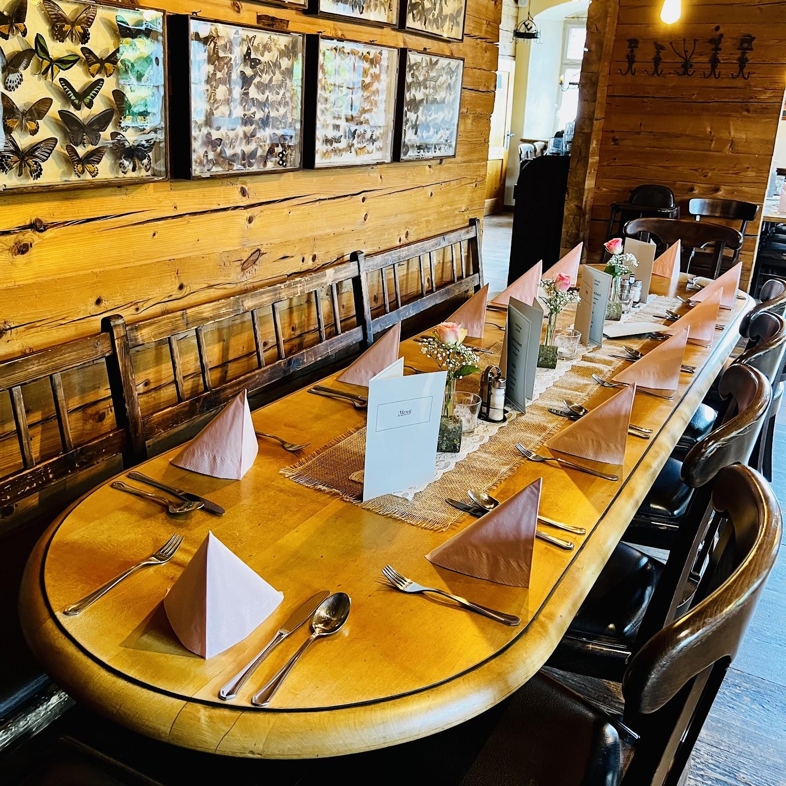 Restaurant "Gasthaus Schloss Brochenzell" in Meckenbeuren