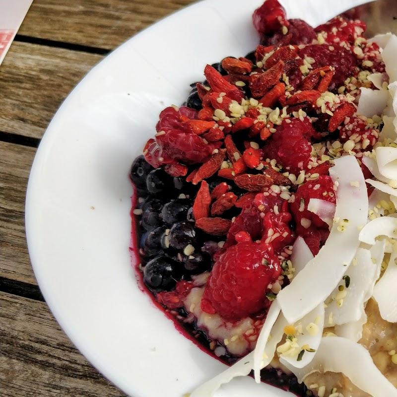 Restaurant "goodies deli  Zehlendorf - Schlachtensee (vegan, vegetarisch, Café, clean eating)" in  Berlin