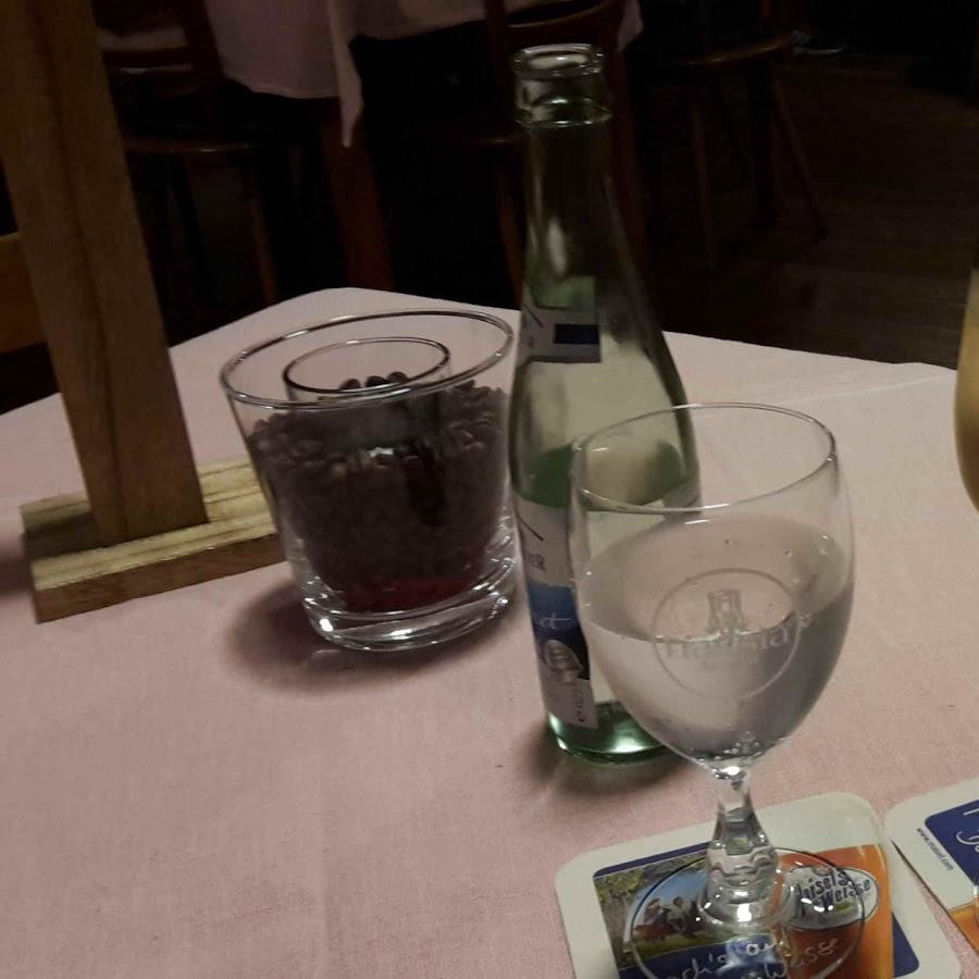 Restaurant "Zum halben Mond" in  Main