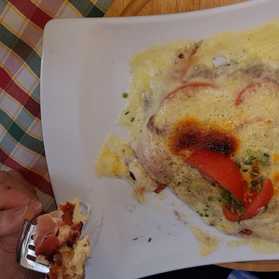 Restaurant "Ferienwohnungen & Café Wastelbauerhof Bernau am" in  Chiemsee