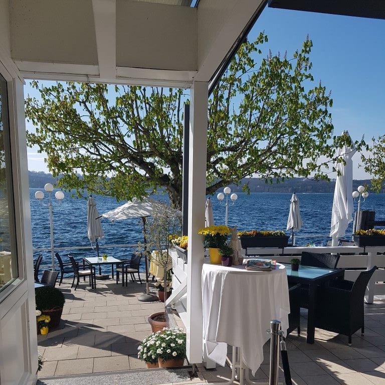 Restaurant "Seehotel Leoni" in  Berg