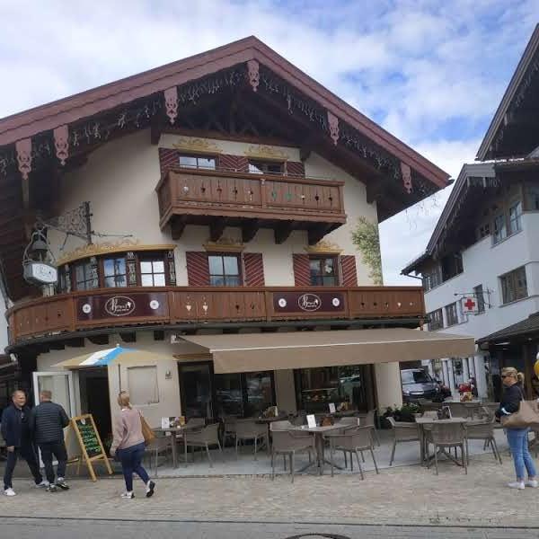 Restaurant "Pizza & Co s  schnittiger Laden " in Ruhpolding