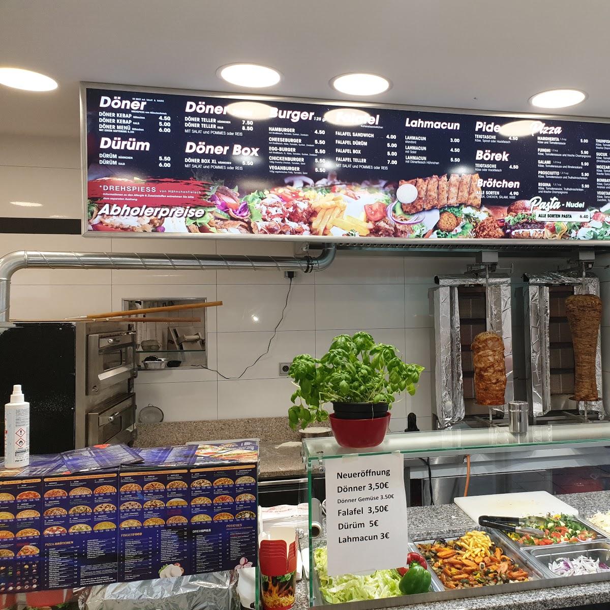 Restaurant "Monaco Pizza Baguette" in München