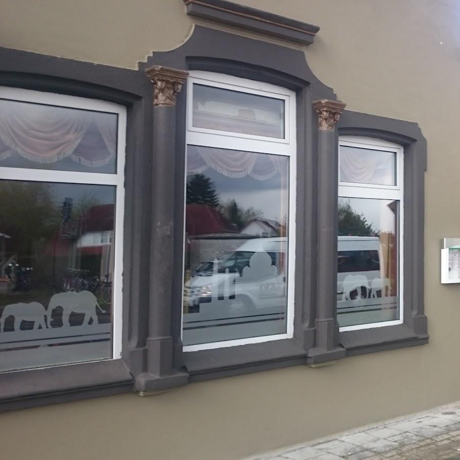 Restaurant "Nurinuri" in Sande