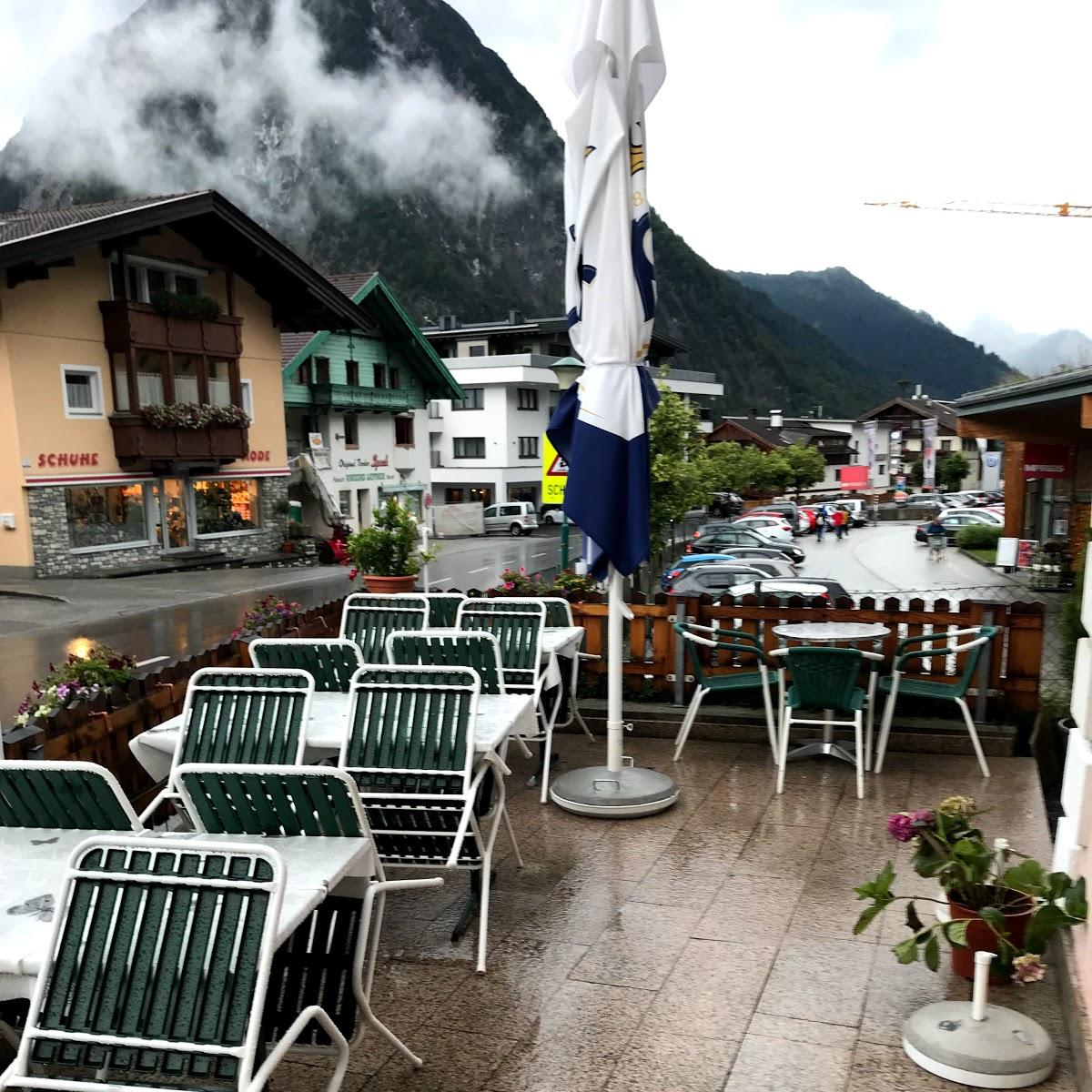 Restaurant "Pizzeria Central" in Maurach