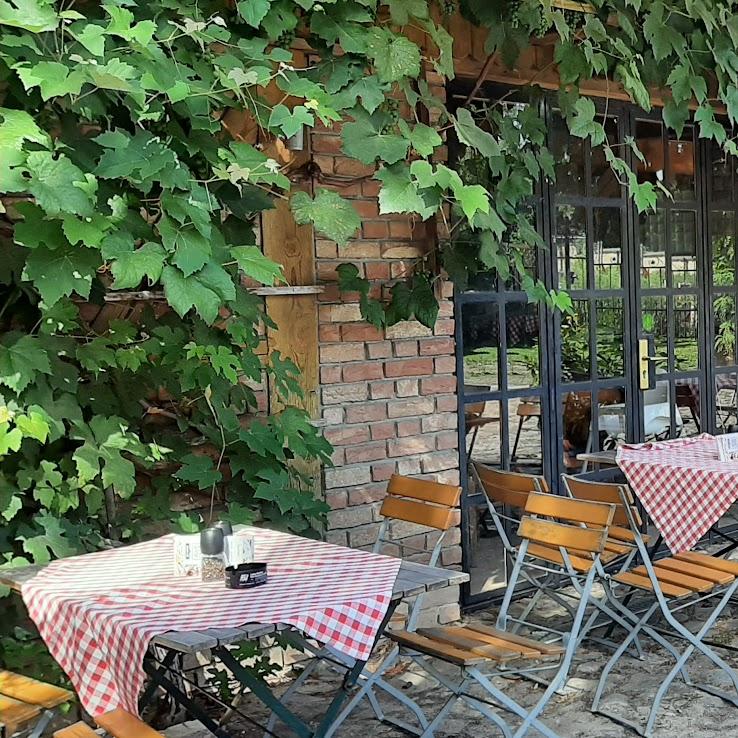 Restaurant "Hammers Landhotel" in Teltow