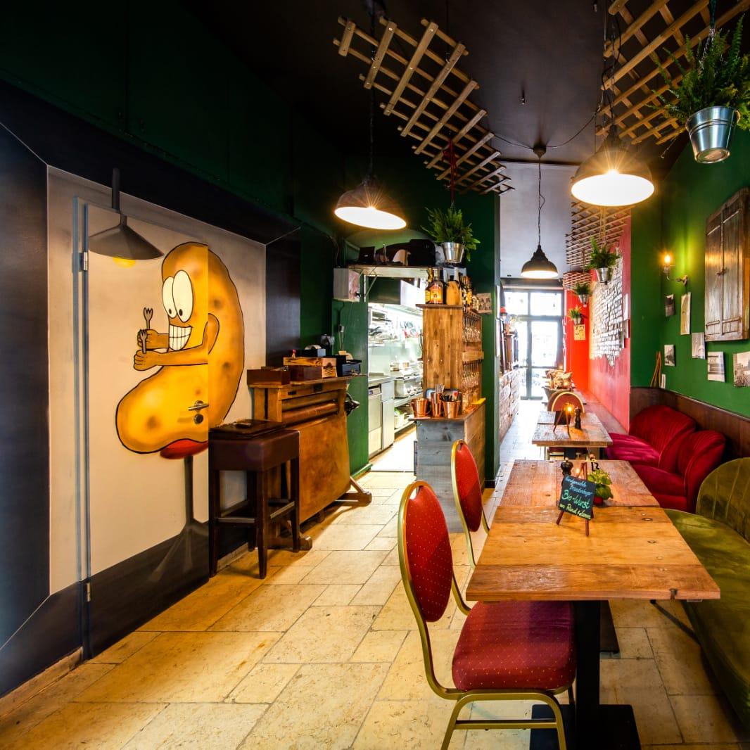 Restaurant "Wurscht & Knolle" in Berlin