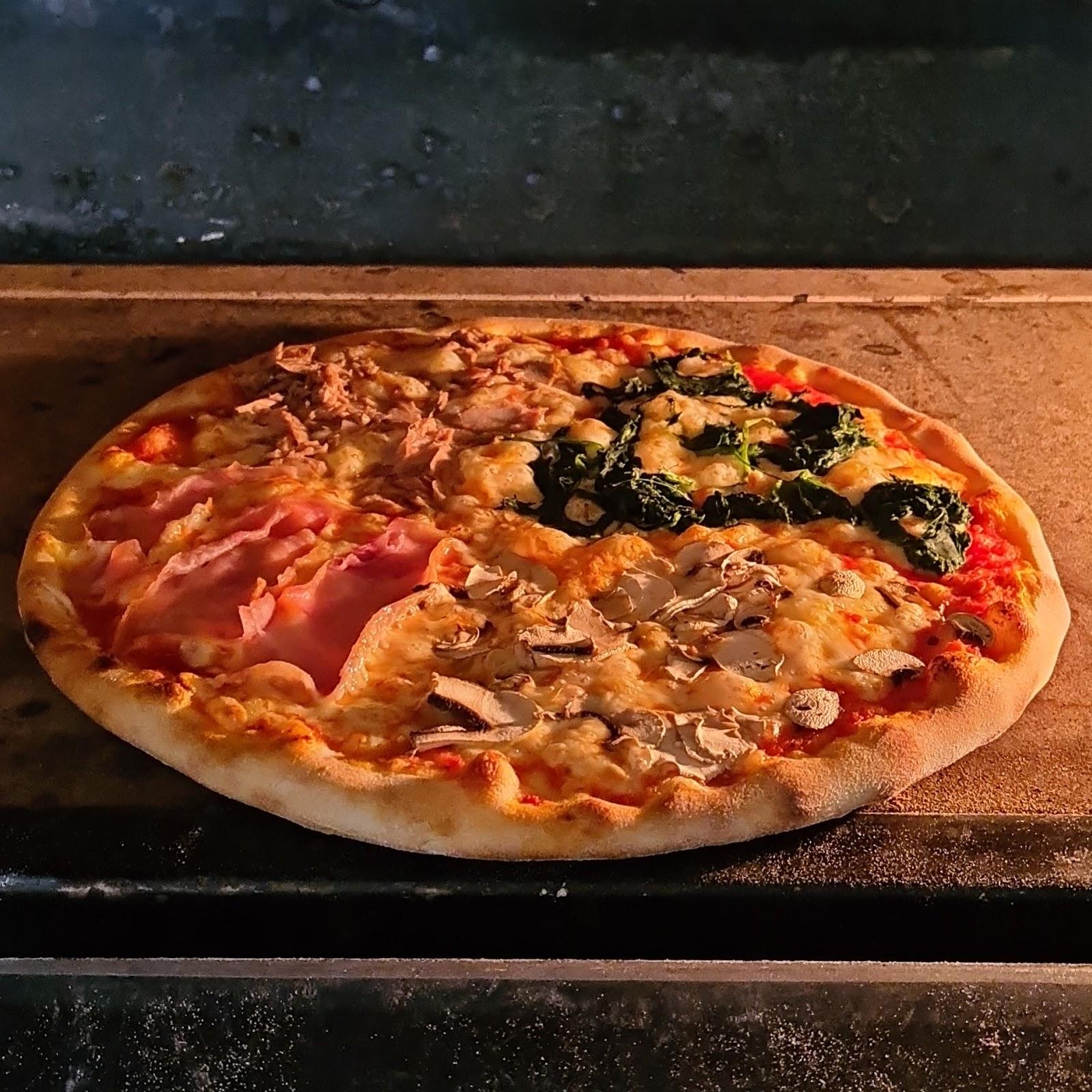 Restaurant "Pizzeria Al Colosseo Holthausen" in Düsseldorf