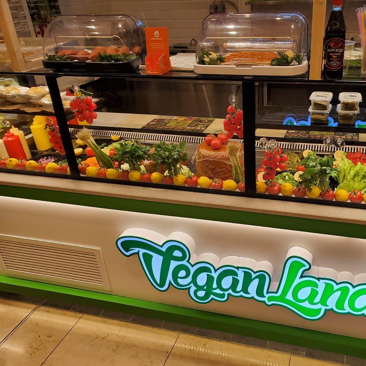 Restaurant "Veganland | Vegan essen in  (Cigköfte, Pommes, türkische Pizza und vieles mehr)" in Hagen