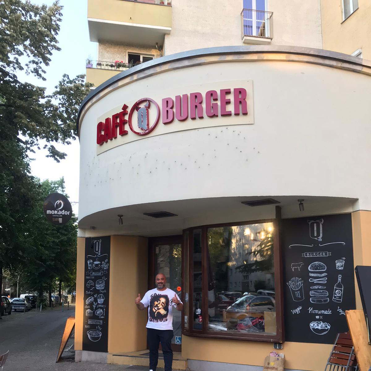 Restaurant "Café Q Burger" in Berlin