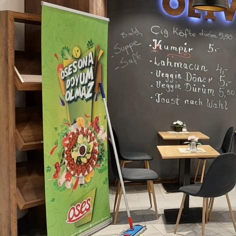 Restaurant "Oliviva Fresh" in München