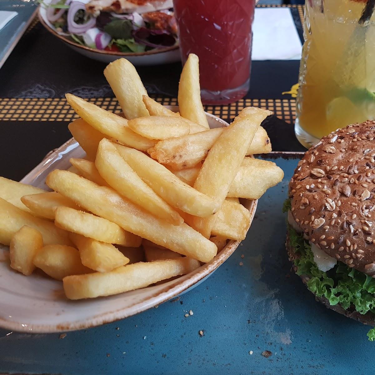 Restaurant "PETER PANE Burgergrill & Bar" in Köln