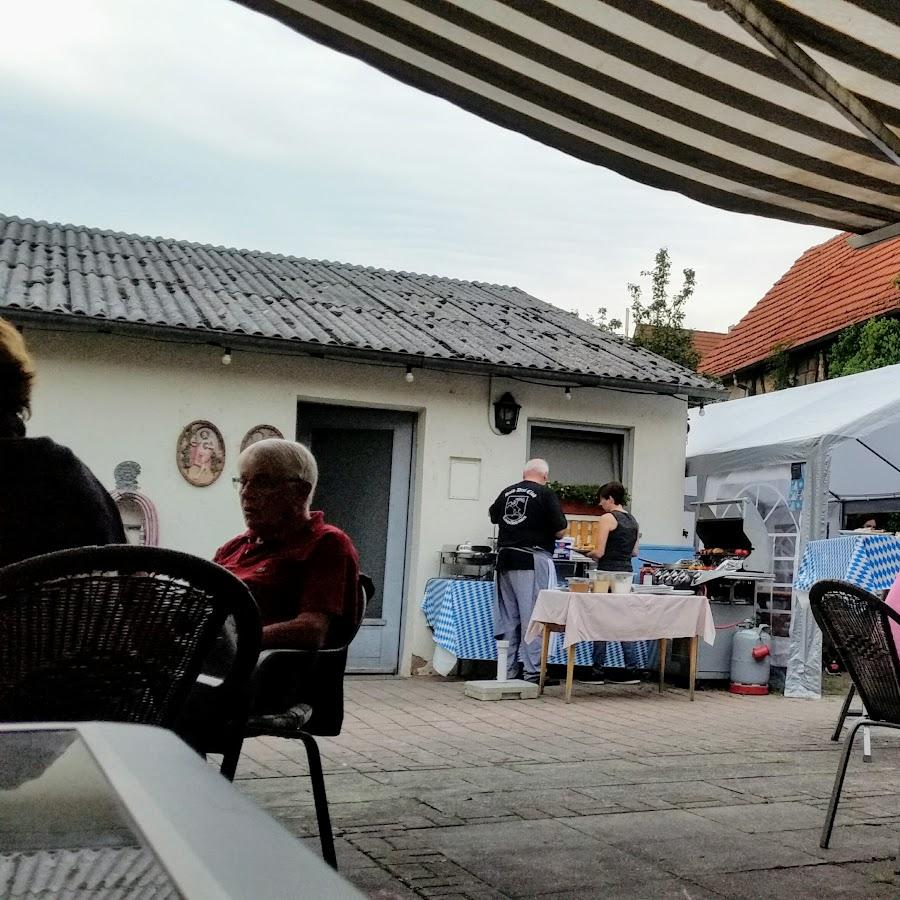 Restaurant "Gaststätte Zur Post - Lampoldshausen; Parkplatz über Schulstraße" in Hardthausen am Kocher