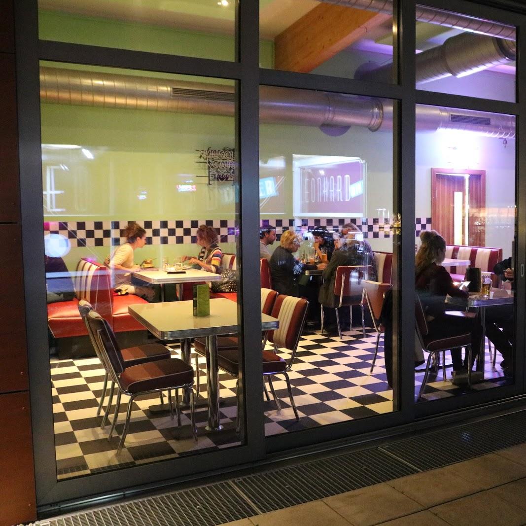 Restaurant "Leonhard Diner" in Karlsfeld