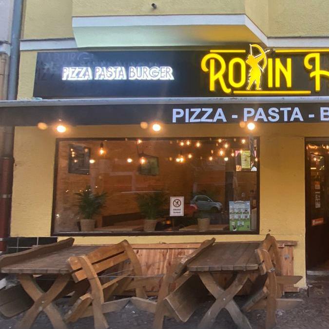 Restaurant "Robin Hutt Pizza Pasta Burger" in Berlin