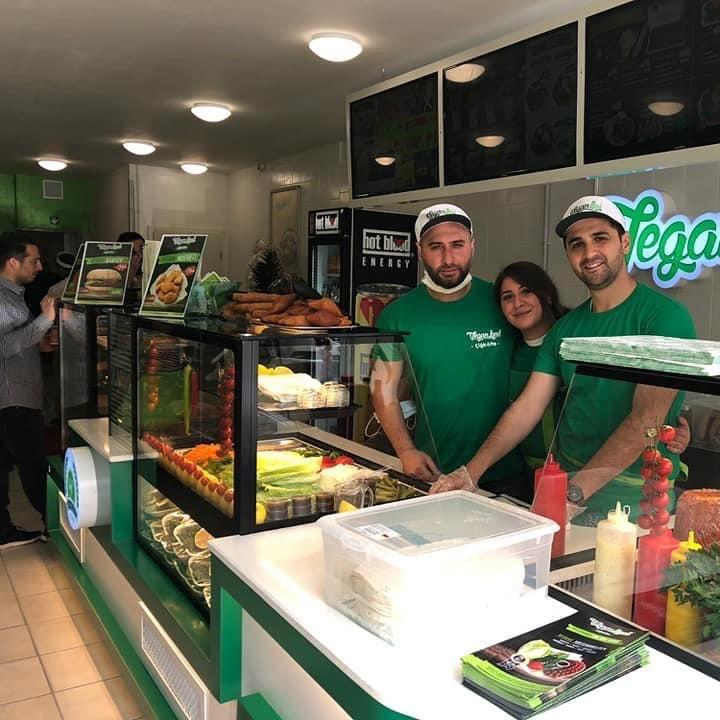 Restaurant "Veganland Çiköfte" in Kamp-Lintfort
