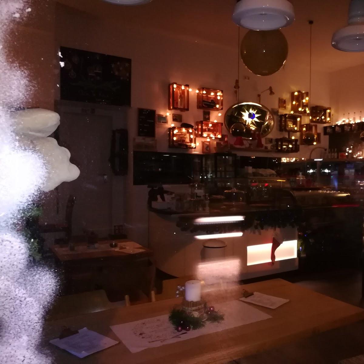 Restaurant "Café Ola ta Kala" in München