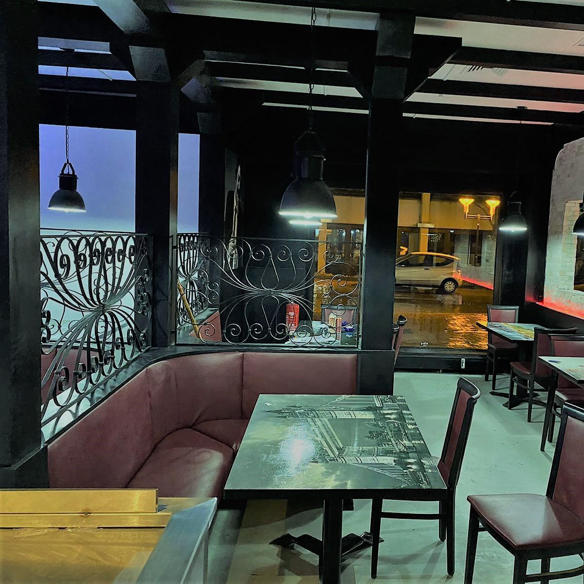 Restaurant "Die Ruine I Restaurant, Pizzeria & Cocktailbar I" in Frechen