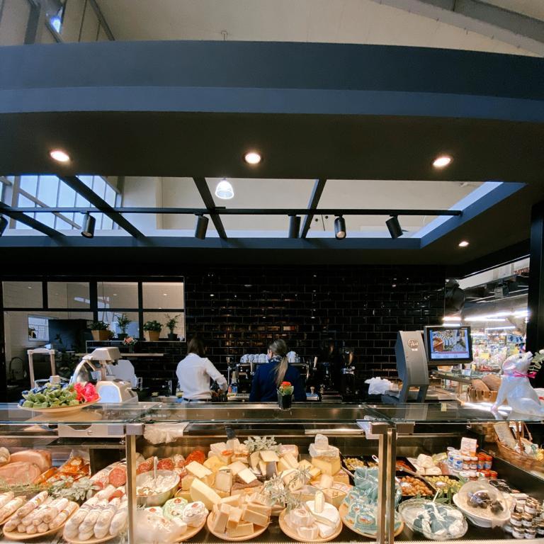 Restaurant "Alasti Catering & Feinkost" in Frankfurt am Main