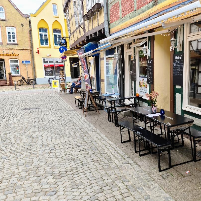 Restaurant "Foodrepulblik Burger Bar Joint Poke Bowl" in Celle