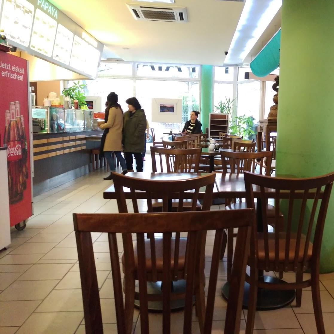 Restaurant "Liu Dai Quan Papaya Restaurant" in Berlin