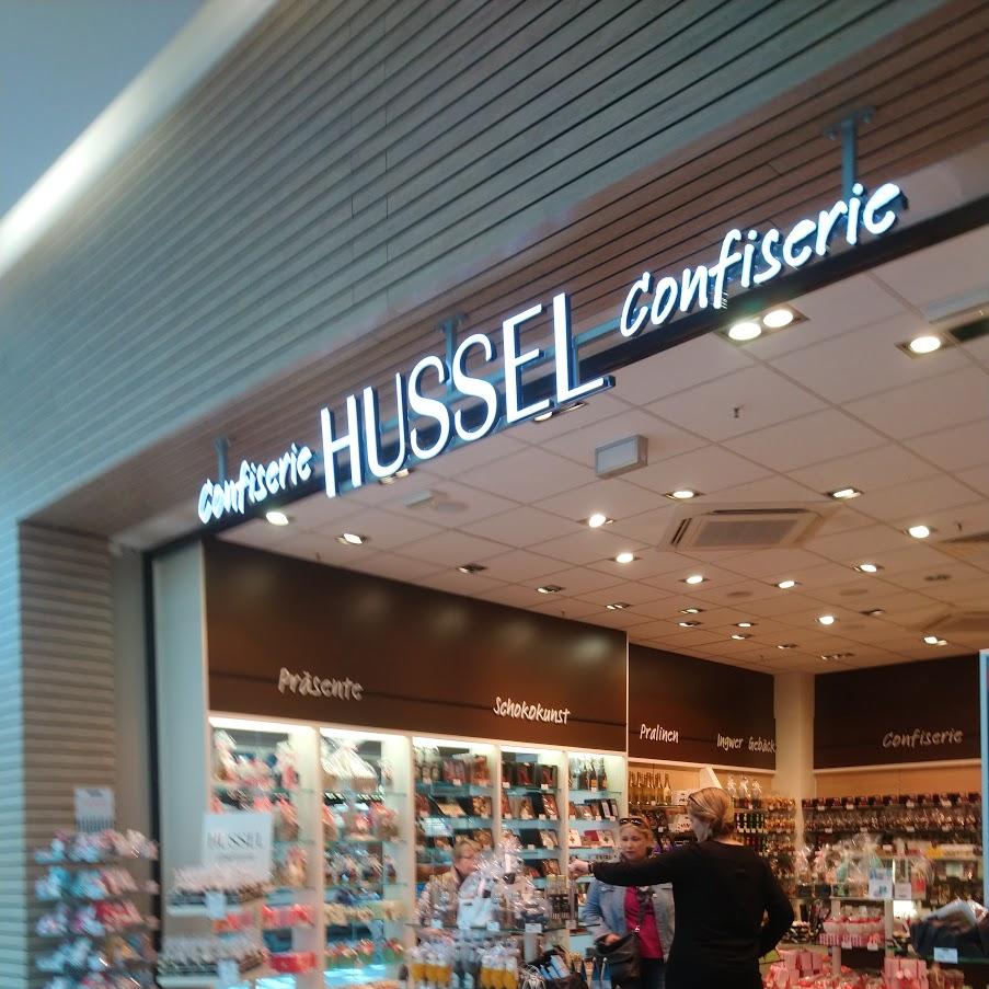 Restaurant "HUSSEL Confiserie" in Bremen