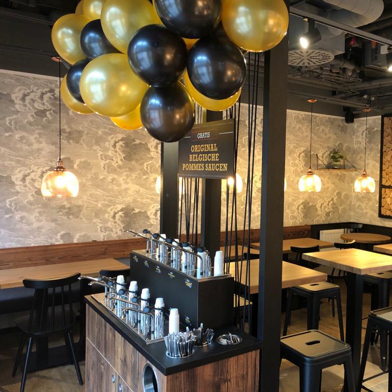 Restaurant "Pommes Freunde  Hbf." in Hamburg