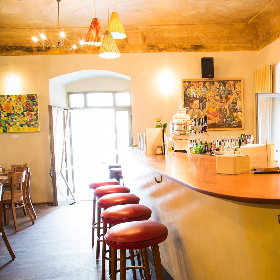 Restaurant "Café Lila" in Regensburg