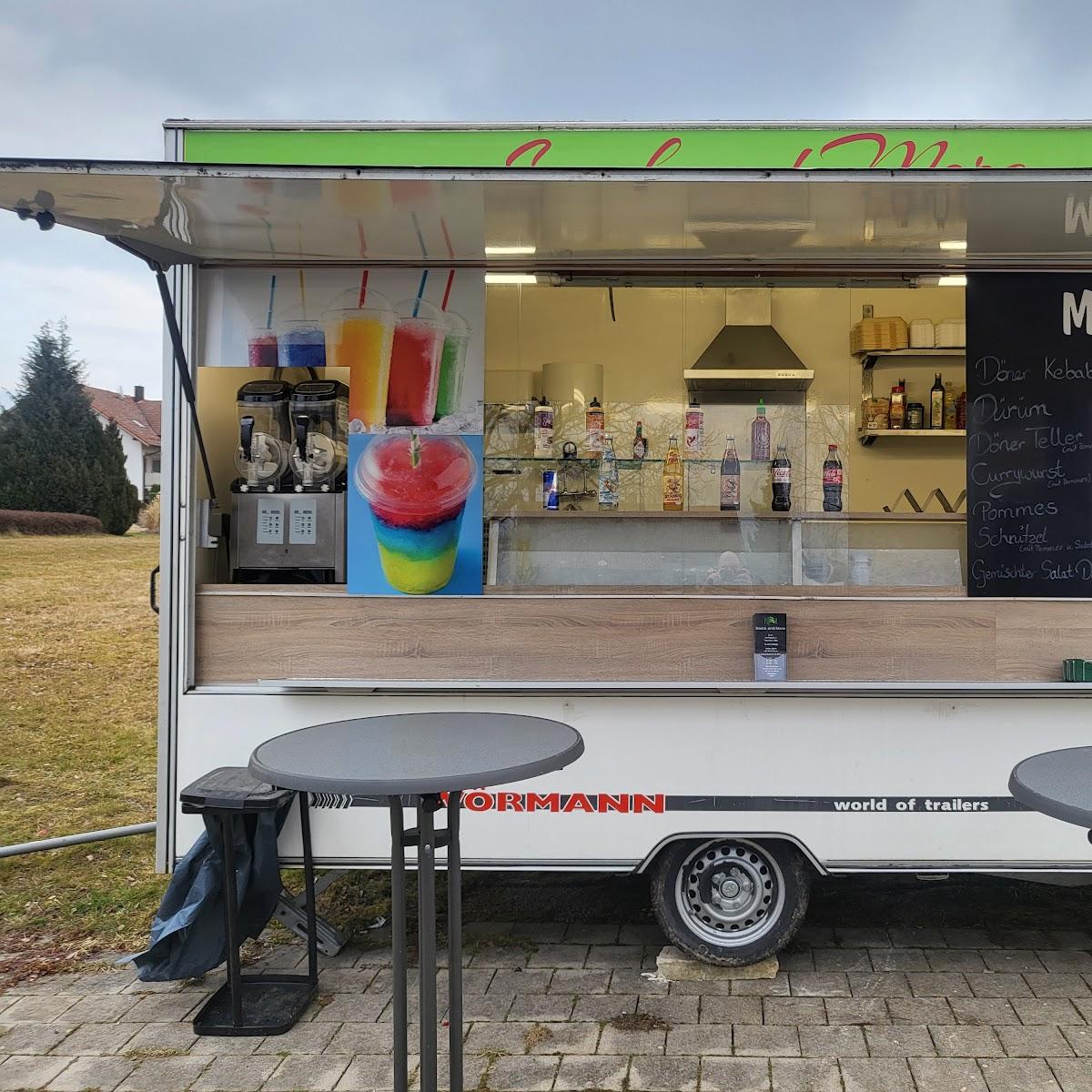 Restaurant "Snack and More Imbisswagen" in Neukirchen vorm Wald