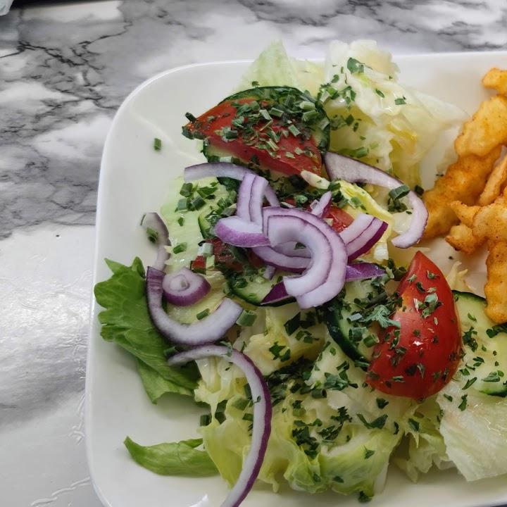 Restaurant "Snack and More Imbisswagen" in Neukirchen vorm Wald