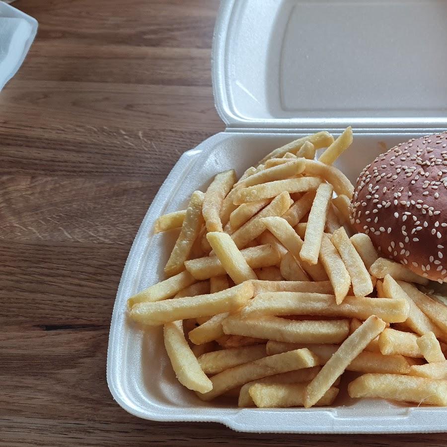Restaurant "Treffpunkt Snackhouse" in Schömberg