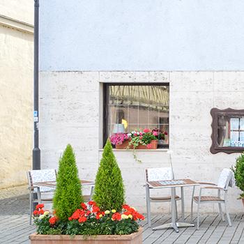 Restaurant "Al Castello" in Roth