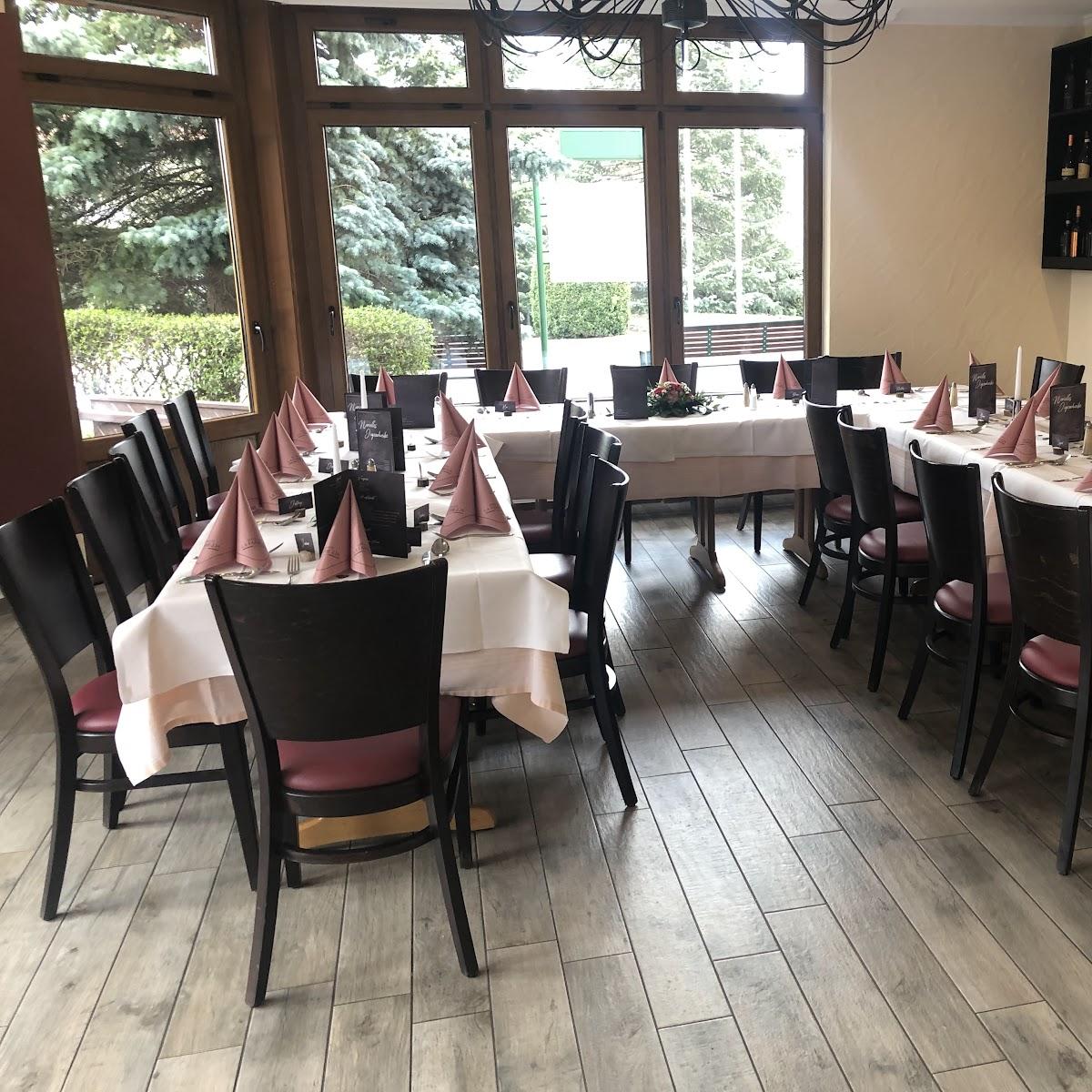 Restaurant "Ristorante La Famiglia" in Hartmannsdorf