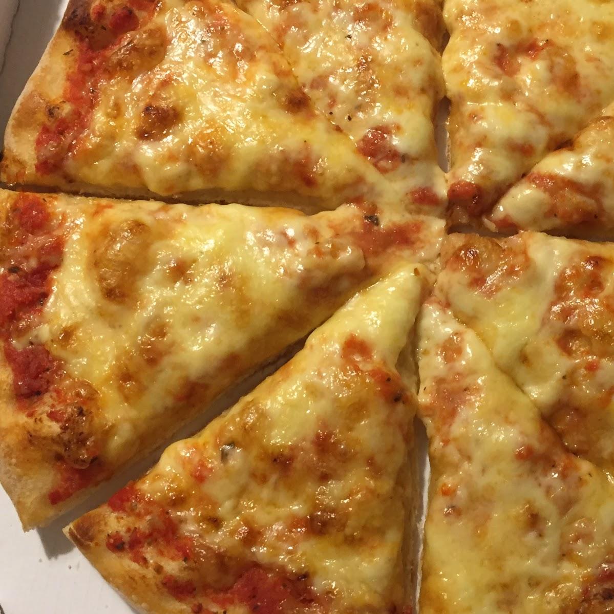 Restaurant "Pizza Delivery Goldene Krone" in Nürnberg