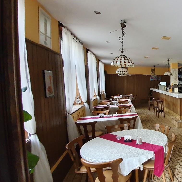 Restaurant "Zur Staustufe" in Frankfurt am Main