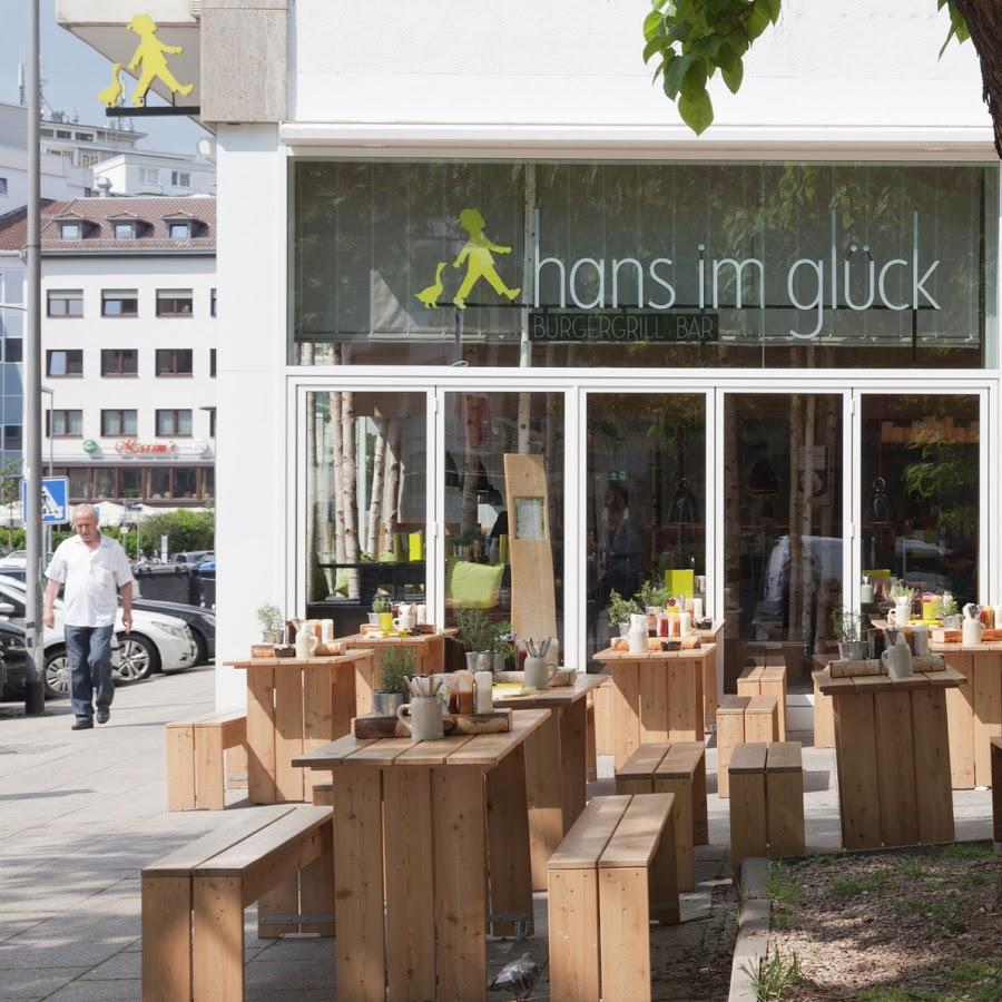 Restaurant "HANS IM GLÜCK Burgergrill & Bar" in Wiesbaden