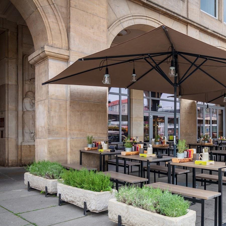 Restaurant "HANS IM GLÜCK Burgergrill & Bar" in Dresden