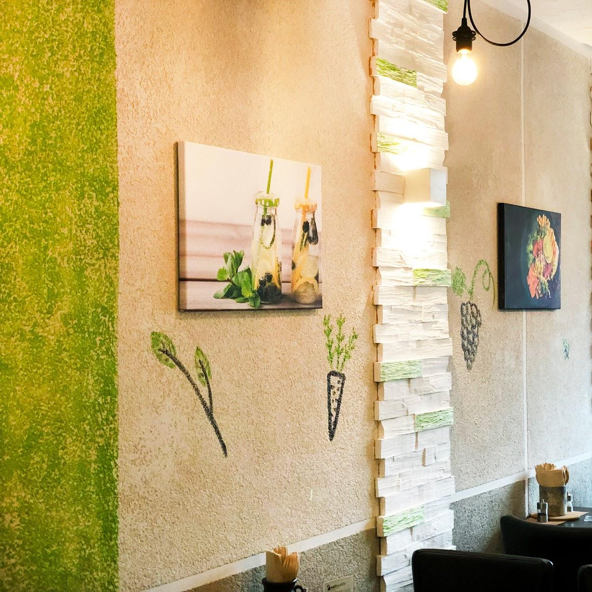 Restaurant "finefine- Healthy Food  Unterrarh" in Düsseldorf