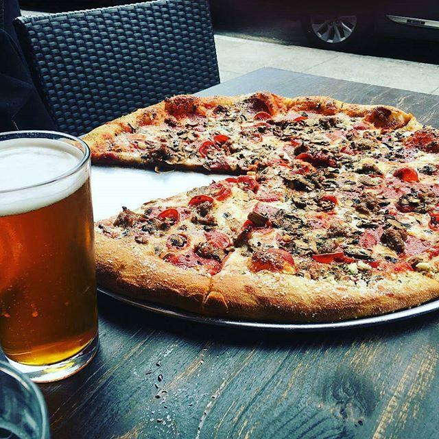 Restaurant "Lieferservice Pizza Deluxe" in Sylt