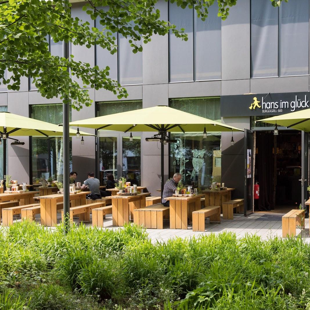 Restaurant "HANS IM GLÜCK Burgergrill & Bar" in München