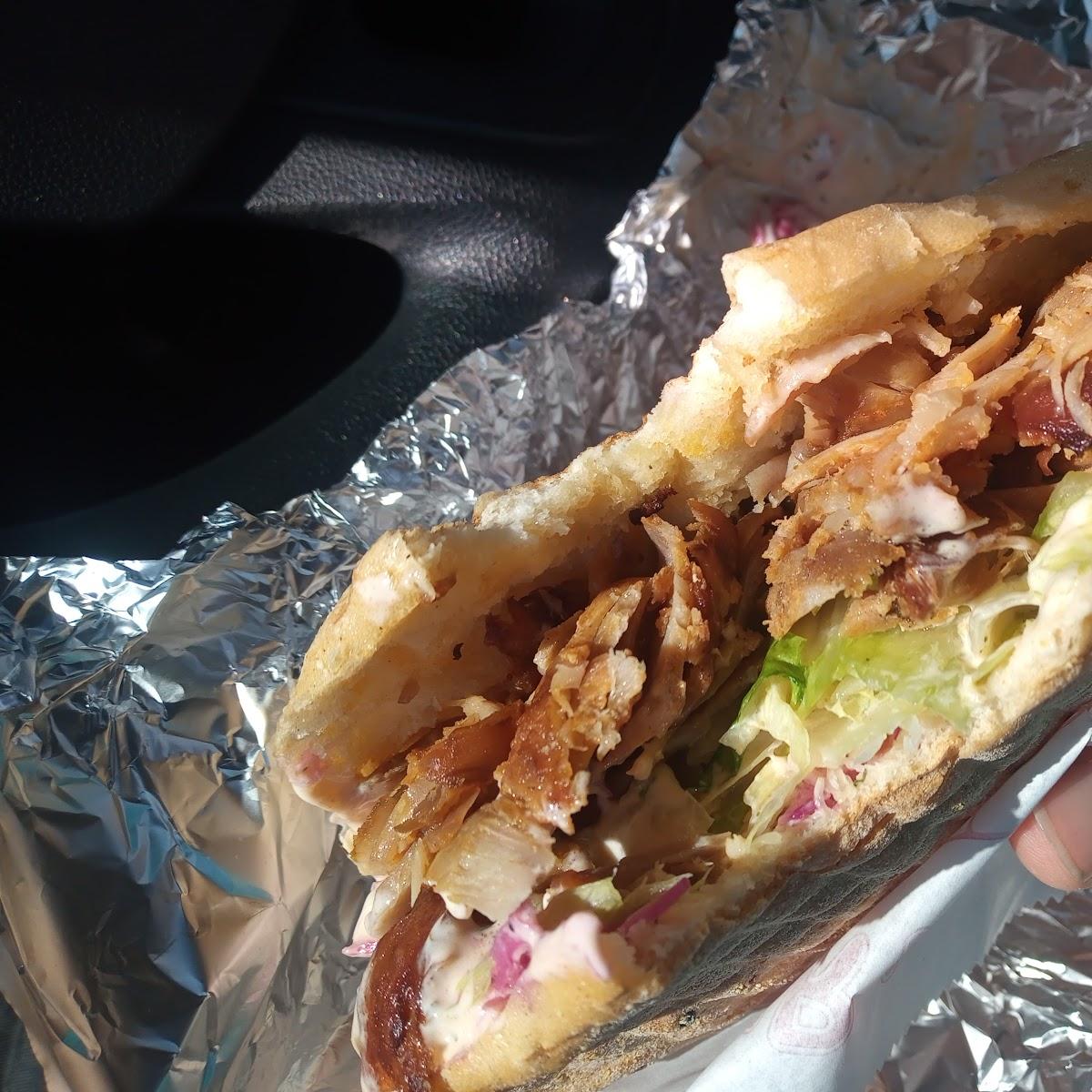 Restaurant "Star Kebap Haus Mainz Kastel" in Wiesbaden