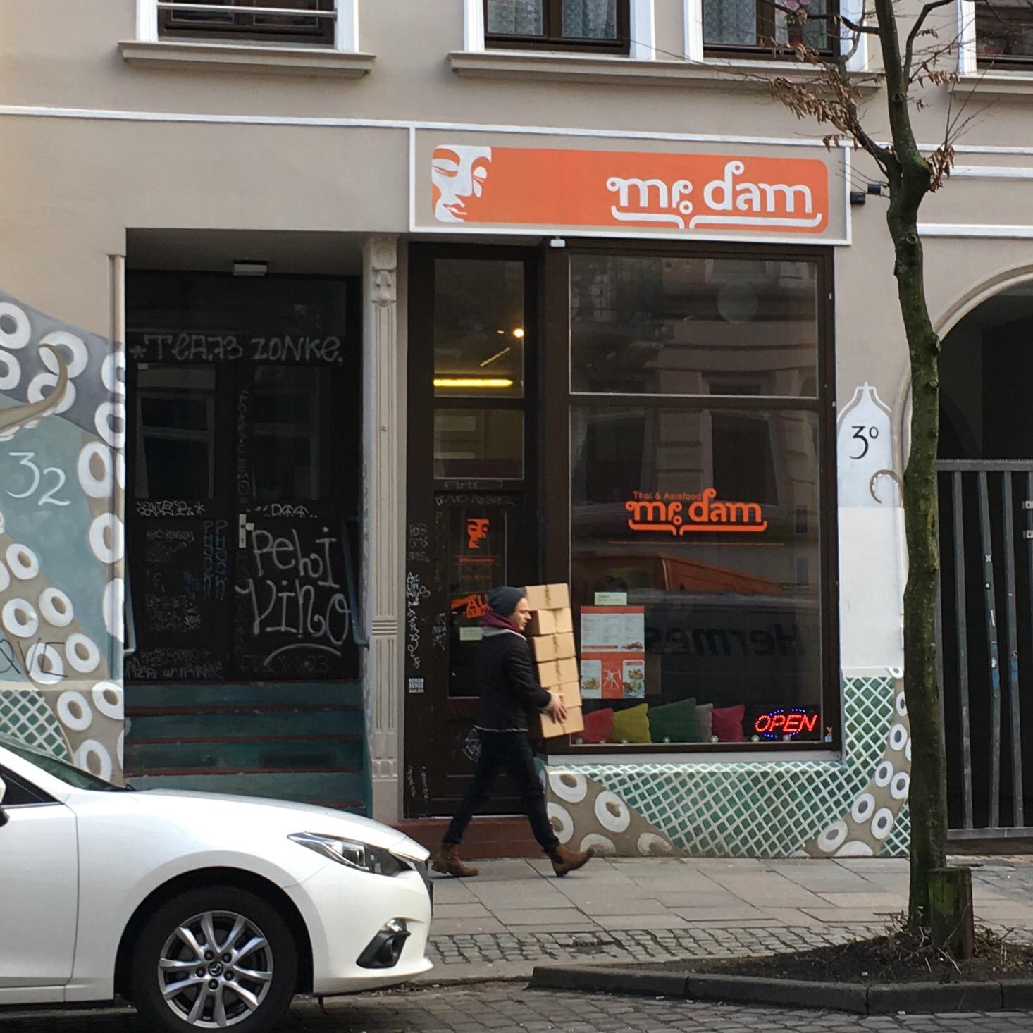 Restaurant "Mr. Dam - Streetfood in St.Pauli" in Hamburg