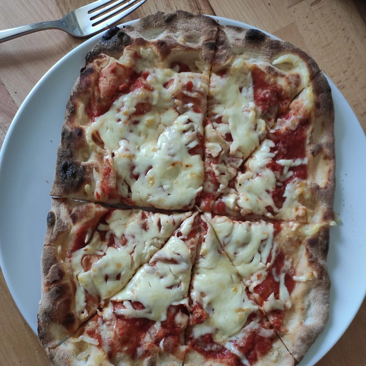 Restaurant "Feinkost Alla Famiglia Pizza" in München