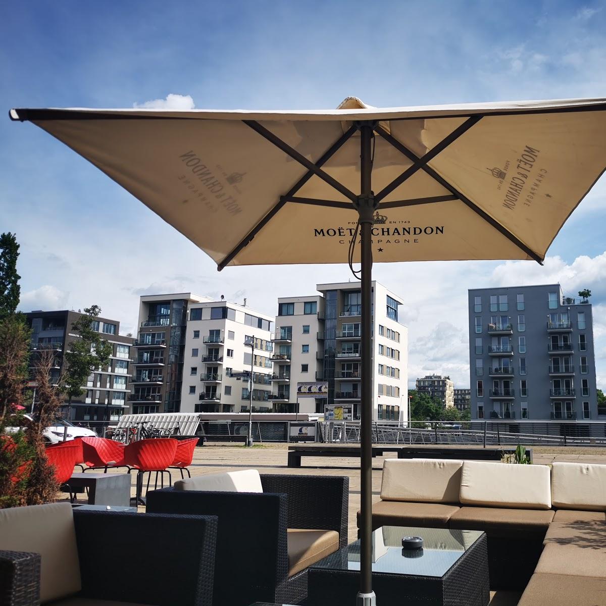 Restaurant "Chamäleon Bar & Restaurant" in Frankfurt am Main