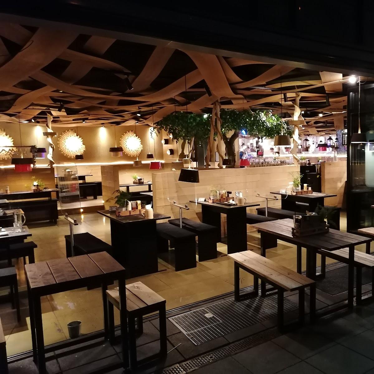 Restaurant "PETER PANE  Leopoldstraße Burgergrill & Bar" in München