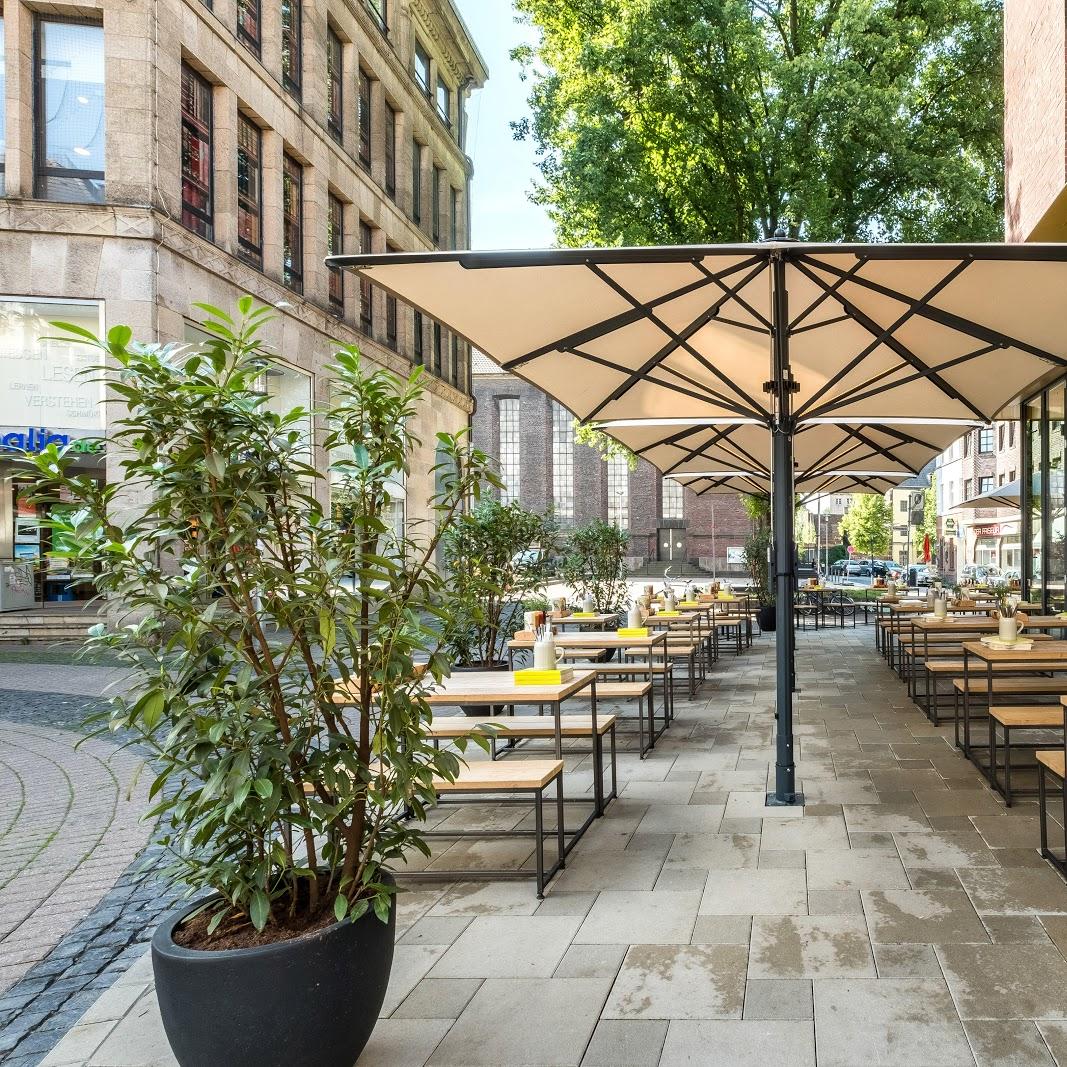 Restaurant "HANS IM GLÜCK Burgergrill & Bar" in Krefeld