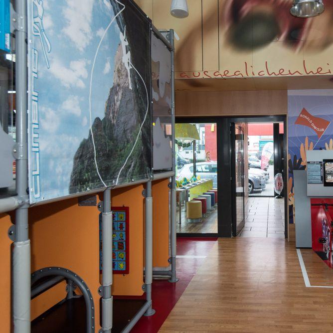 Restaurant "McDonald