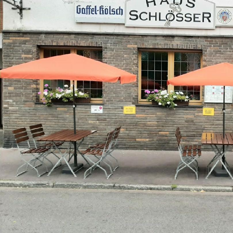 Restaurant "Haus Schlösser - Steaks - Schnitzel - Nudelgerichte - Gut Bürgerliche Küche - Worringen - Lieferdienst" in Köln